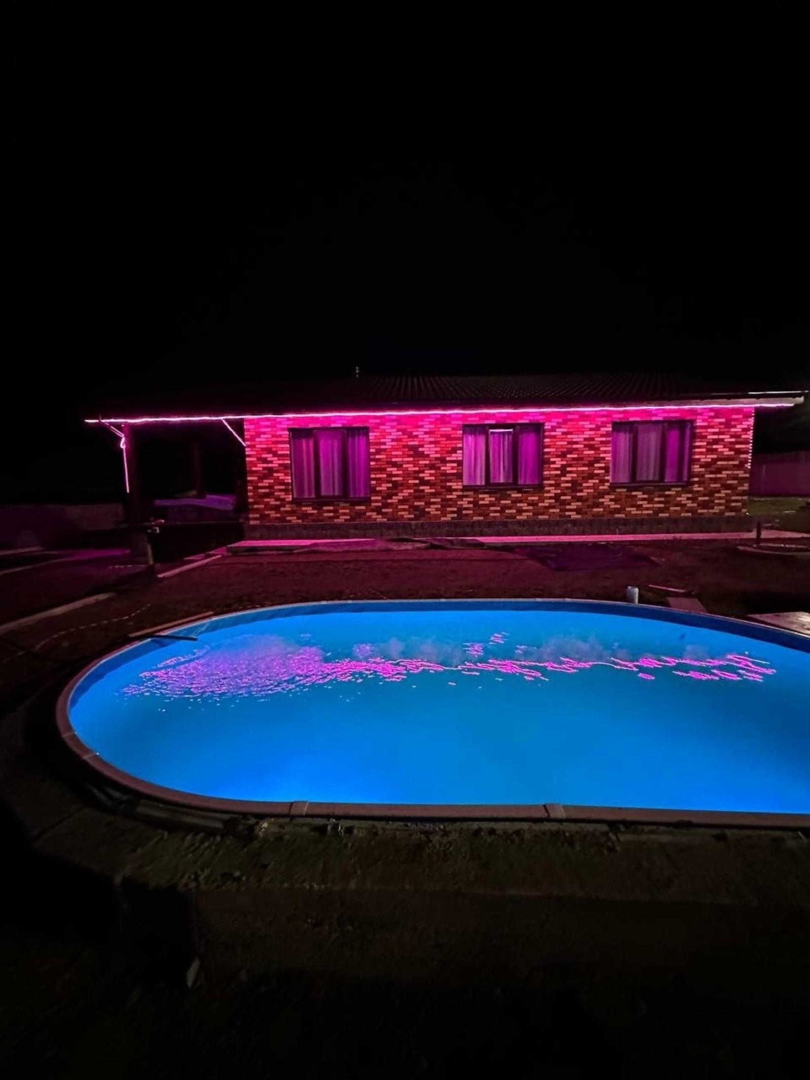 Светодиодный прожектор для бассейна с д/у